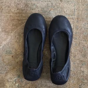Tory Burch Leather Eddie flat ballet shoes dark blue
